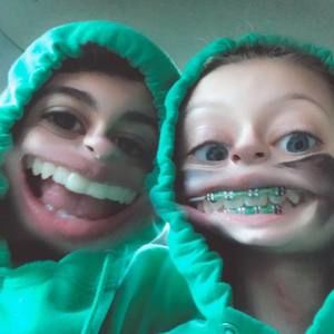 Meet your Posher, Carly